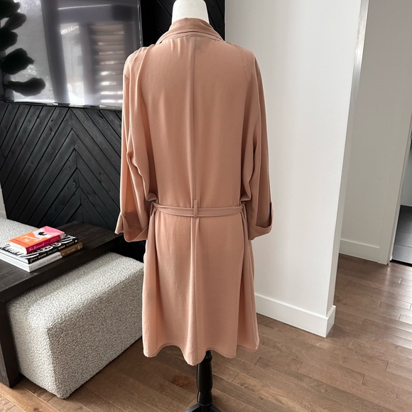 VEST LE CHÂTEAU - Picture 3 of 5